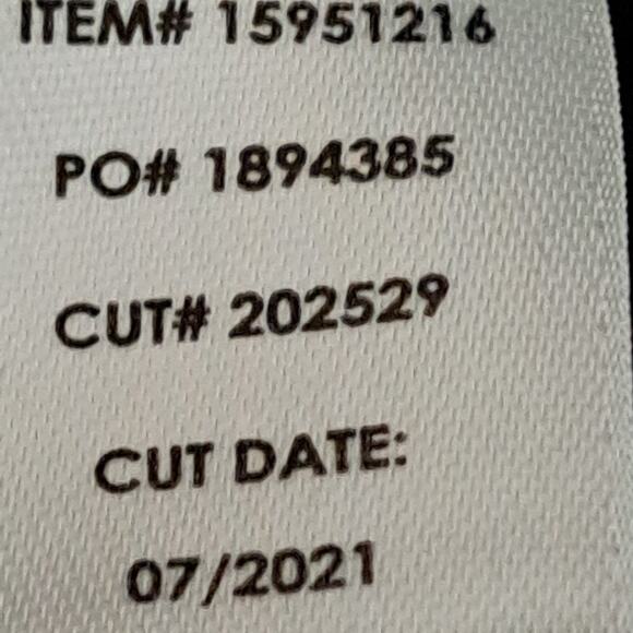 Women's Plus Size Torrid Black Sweater with Lips Size 4 - Picture 7 of 7